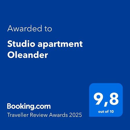 Studio Apartment Oleander Split Exteriör bild