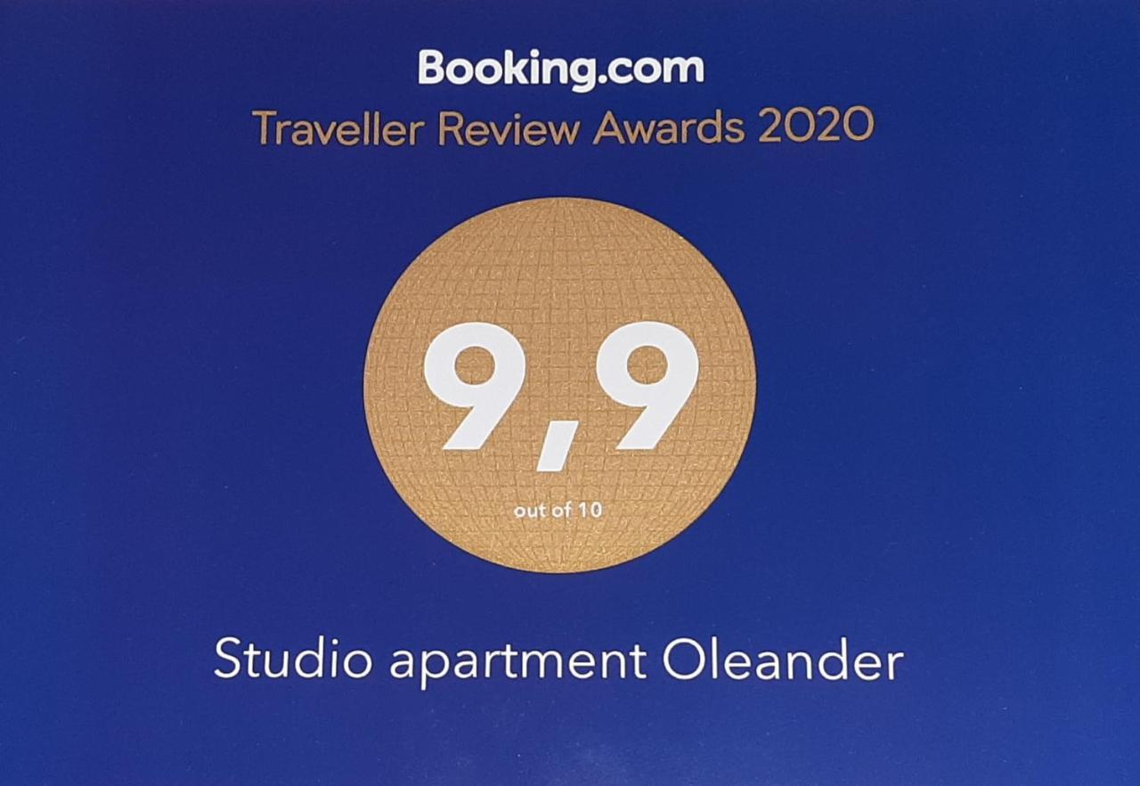 Studio Apartment Oleander Split Exteriör bild