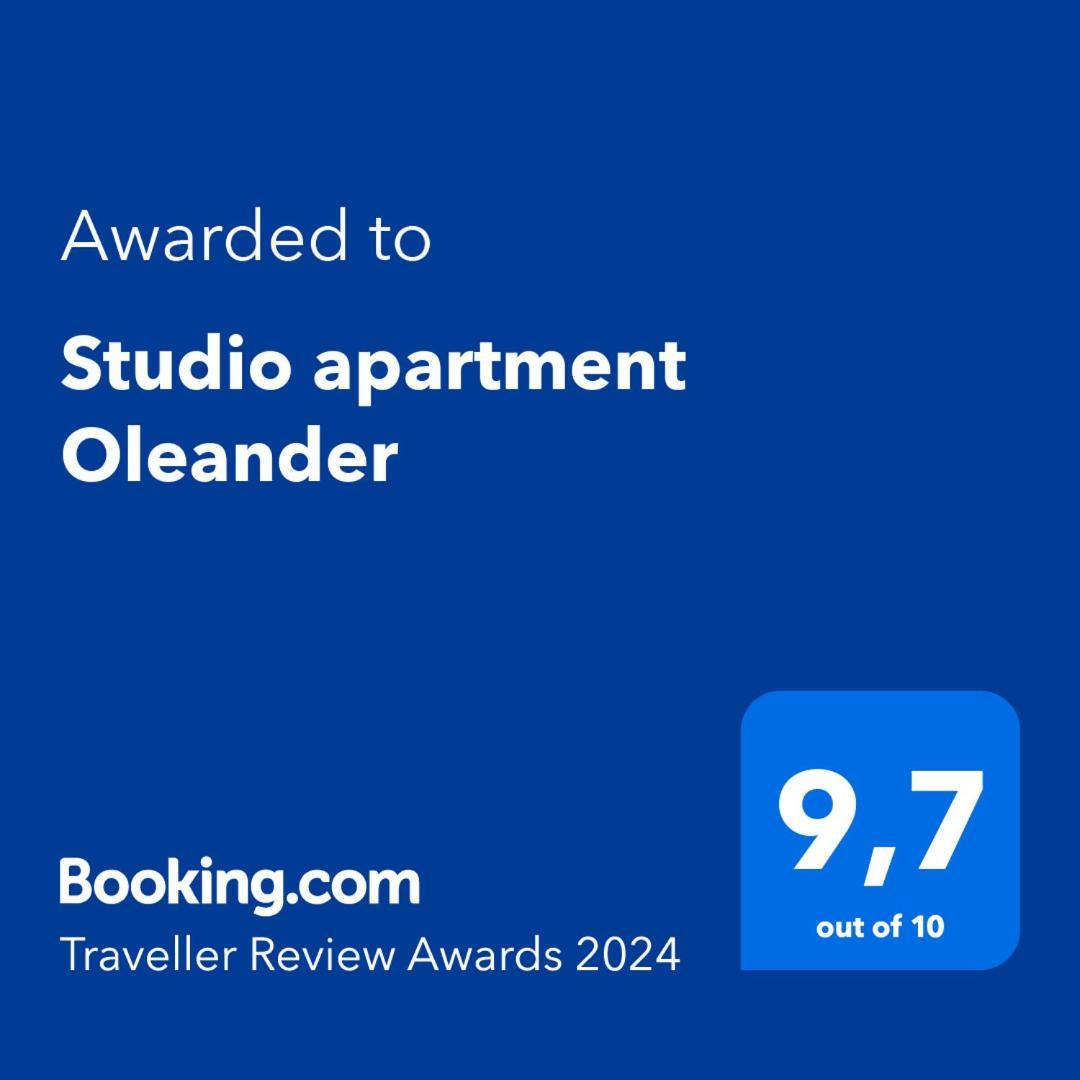 Studio Apartment Oleander Split Exteriör bild